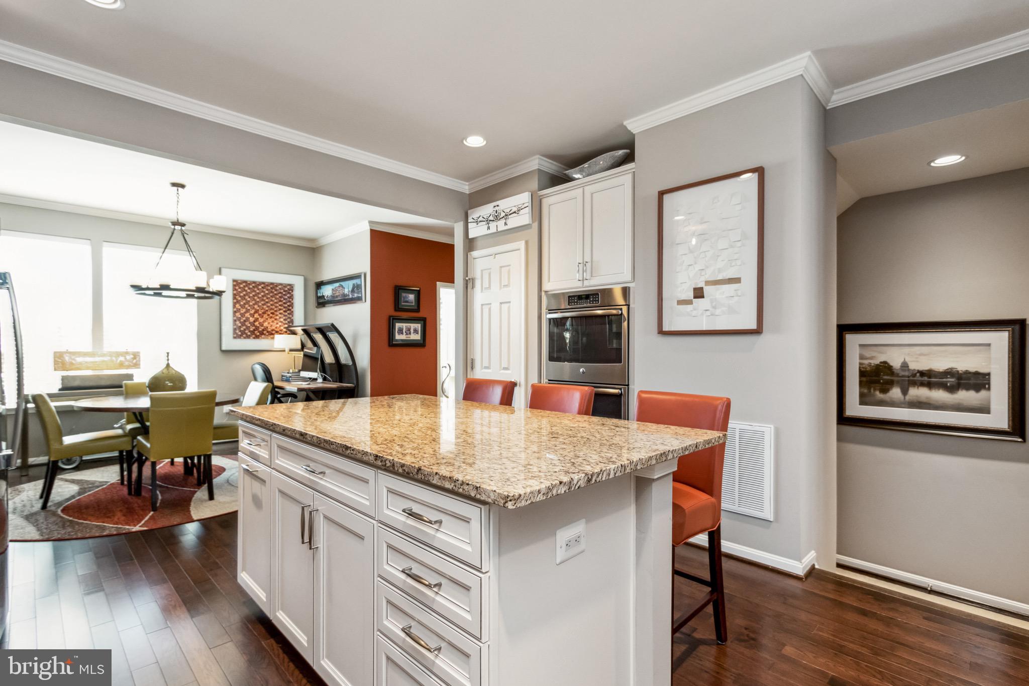 16008 Madison Ridge Place Gainesville, VA 20155 - Photo 7 of 35 Kitchen with Sunlit Breakfast Room