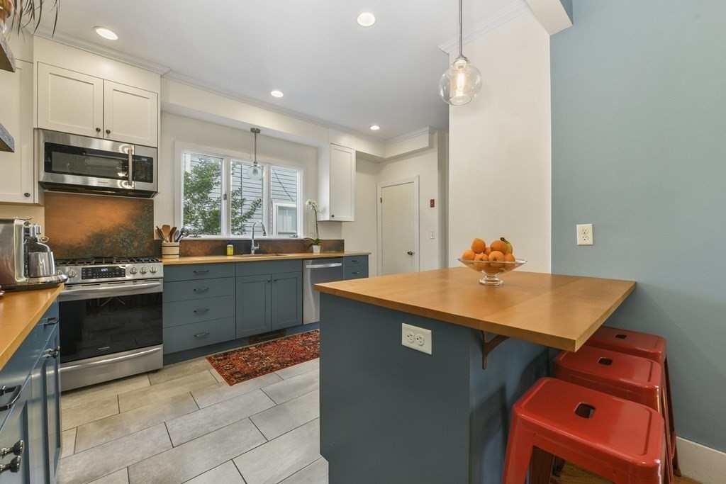 16 Wesley Street Somerville, MA 02145 - Photo 6 of 25