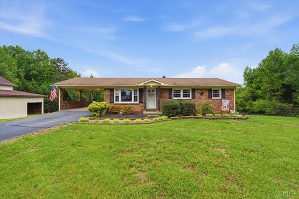 $249,900 | 6141 Renan Road, Hurt, VA 24563