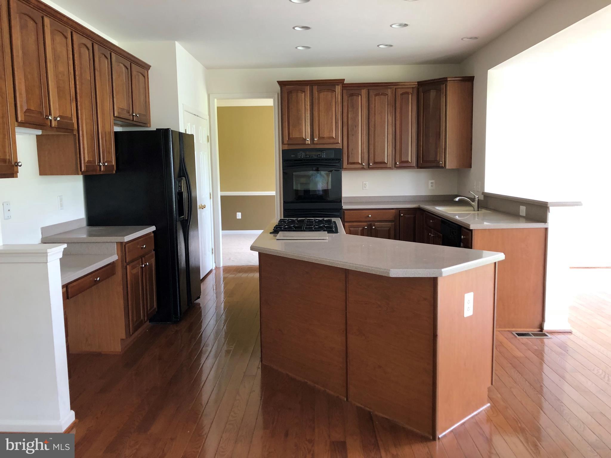 76 Riggs Road Fredericksburg, VA 22405 - Photo 3 of 12 GOURMET KITCHEN