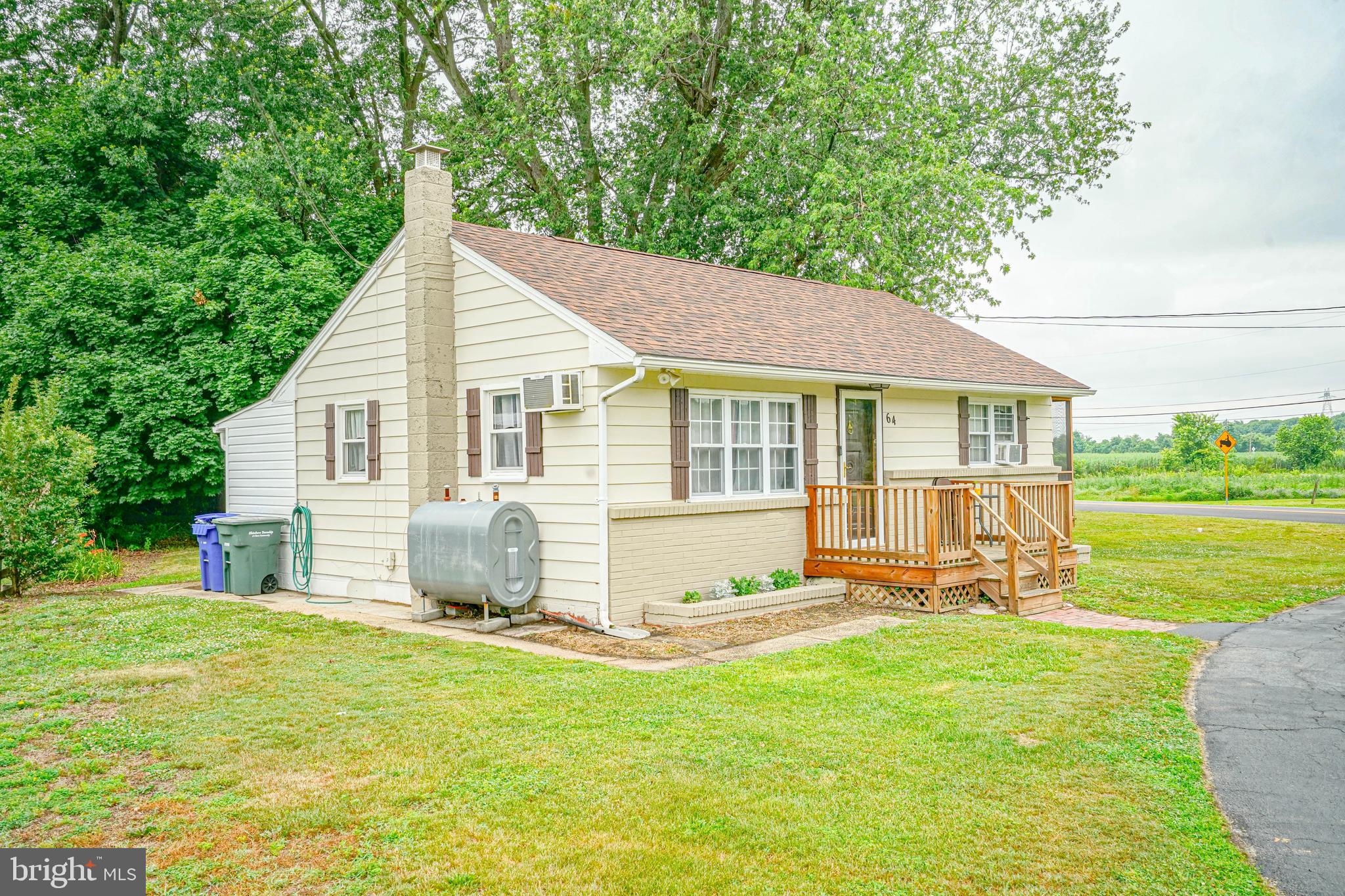 64 South Tilbury Road Salem, NJ 08079 - Photo 4 of 41