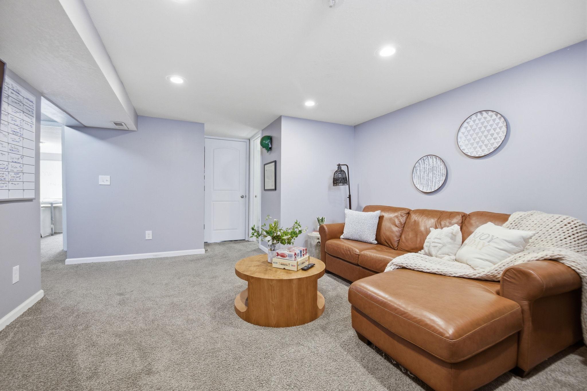 6430 Perry Avenue North Brooklyn Center, MN 55429 - Photo 16 of 22