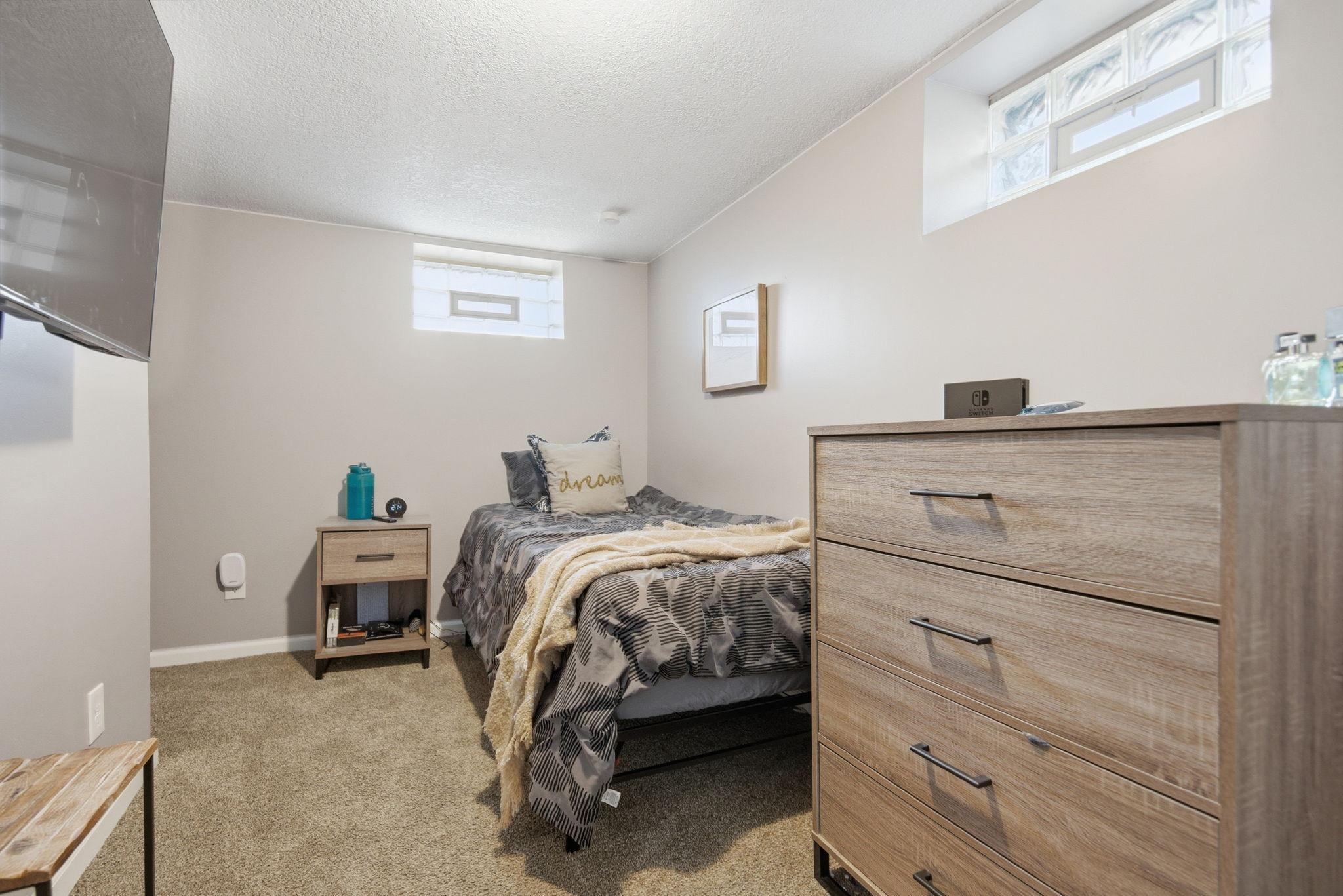 6430 Perry Avenue North Brooklyn Center, MN 55429 - Photo 17 of 22