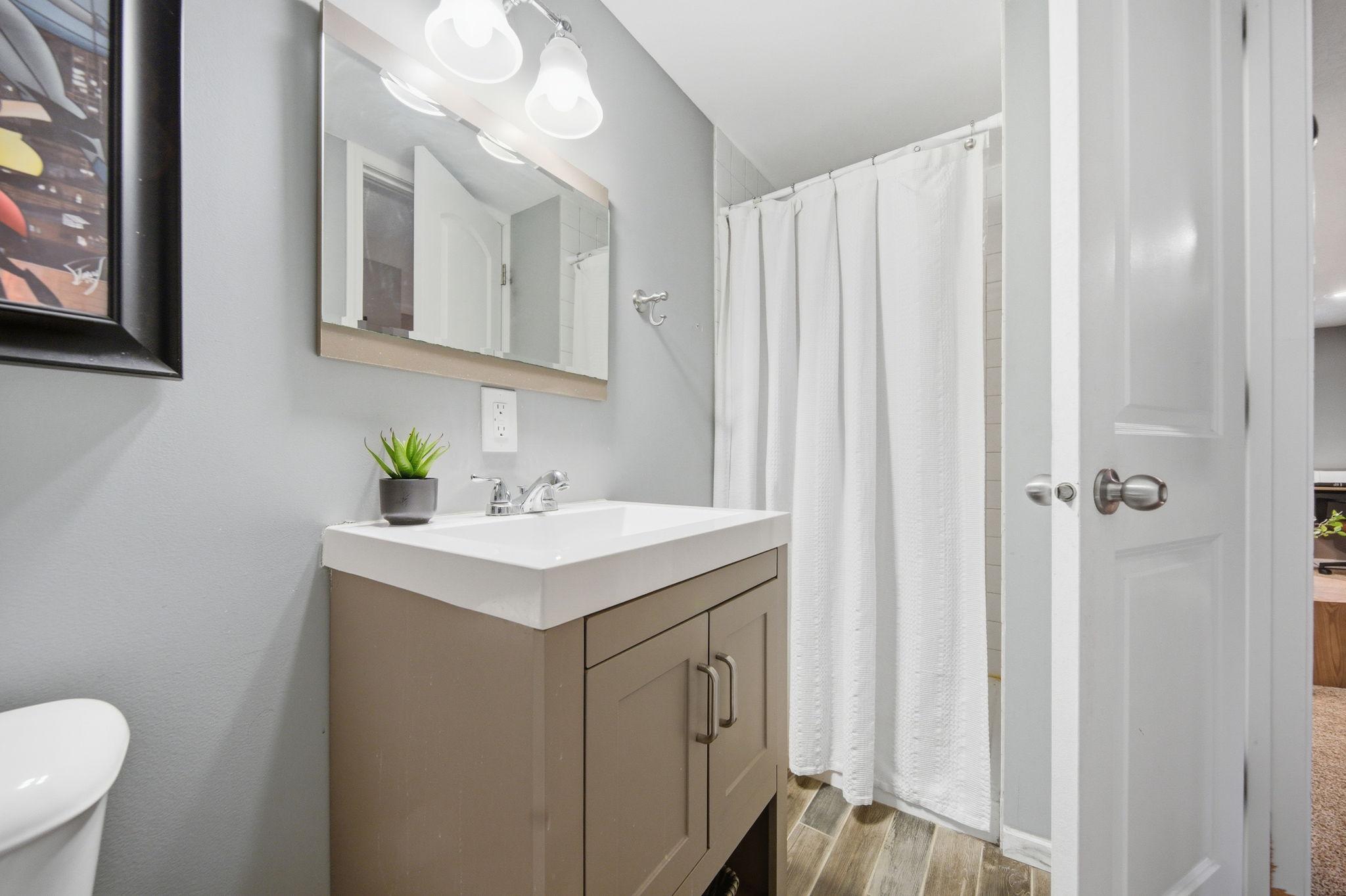 6430 Perry Avenue North Brooklyn Center, MN 55429 - Photo 18 of 22