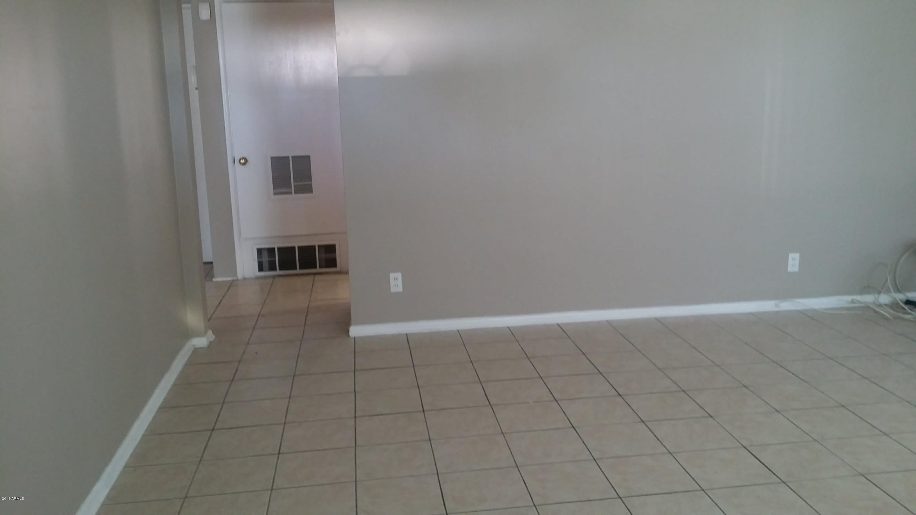 518 East Hatcher Road Phoenix, AZ 85020 - Photo 6 of 24 20180117_125834