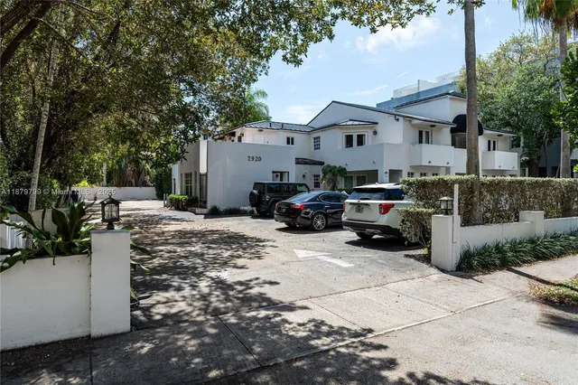 $2,600 | 2918 Bird Avenue, Unit 3, Miami, FL 33133