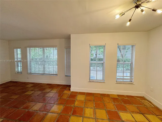 $2,600 | 2918 Bird Avenue, Unit 3, Miami, FL 33133