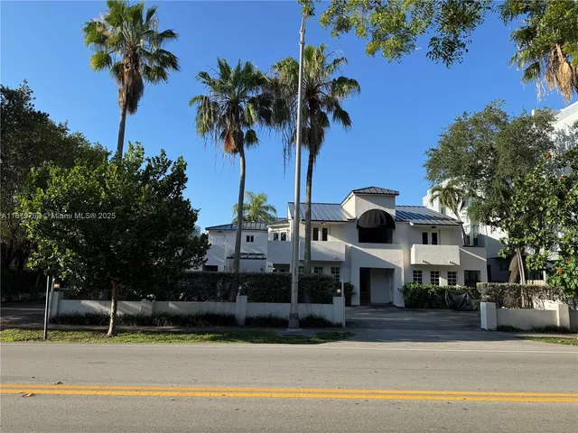 $2,600 | 2918 Bird Avenue, Unit 3, Miami, FL 33133