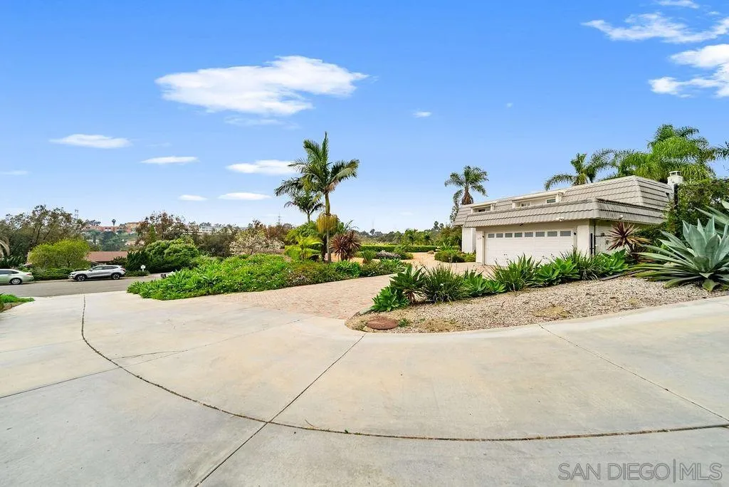2210 Valley Road Oceanside, CA 92056 - Photo 40 of 44 Gallery Image 40