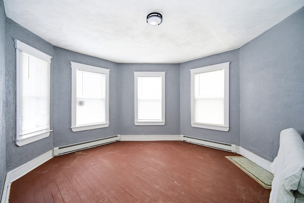 9 Helen Street Boston, MA 02124 - Photo 11 of 16