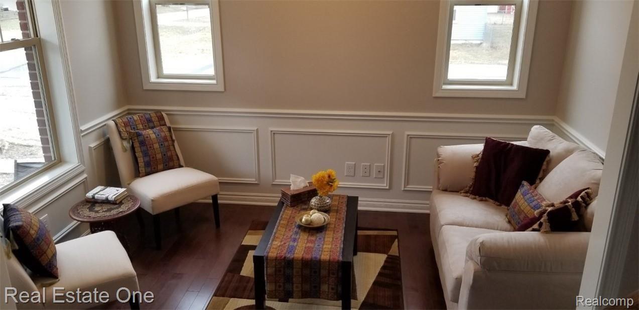 3098 Gerald Avenue Rochester, MI 48307 - Photo 4 of 24 living-room1b.jpg