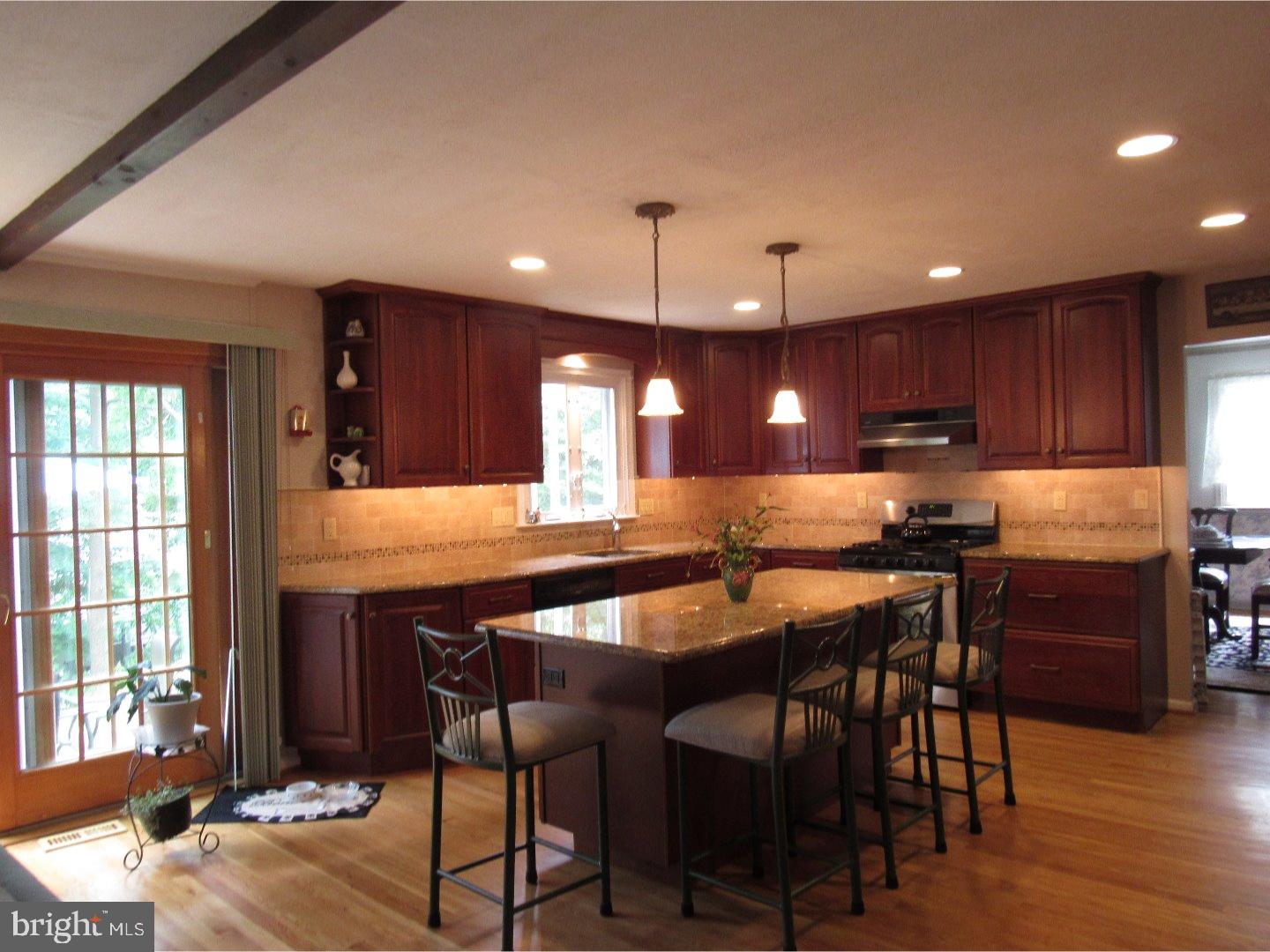329 Foulke Lane Springfield, PA 19064 - Photo 4 of 23 Gallery Image 4
