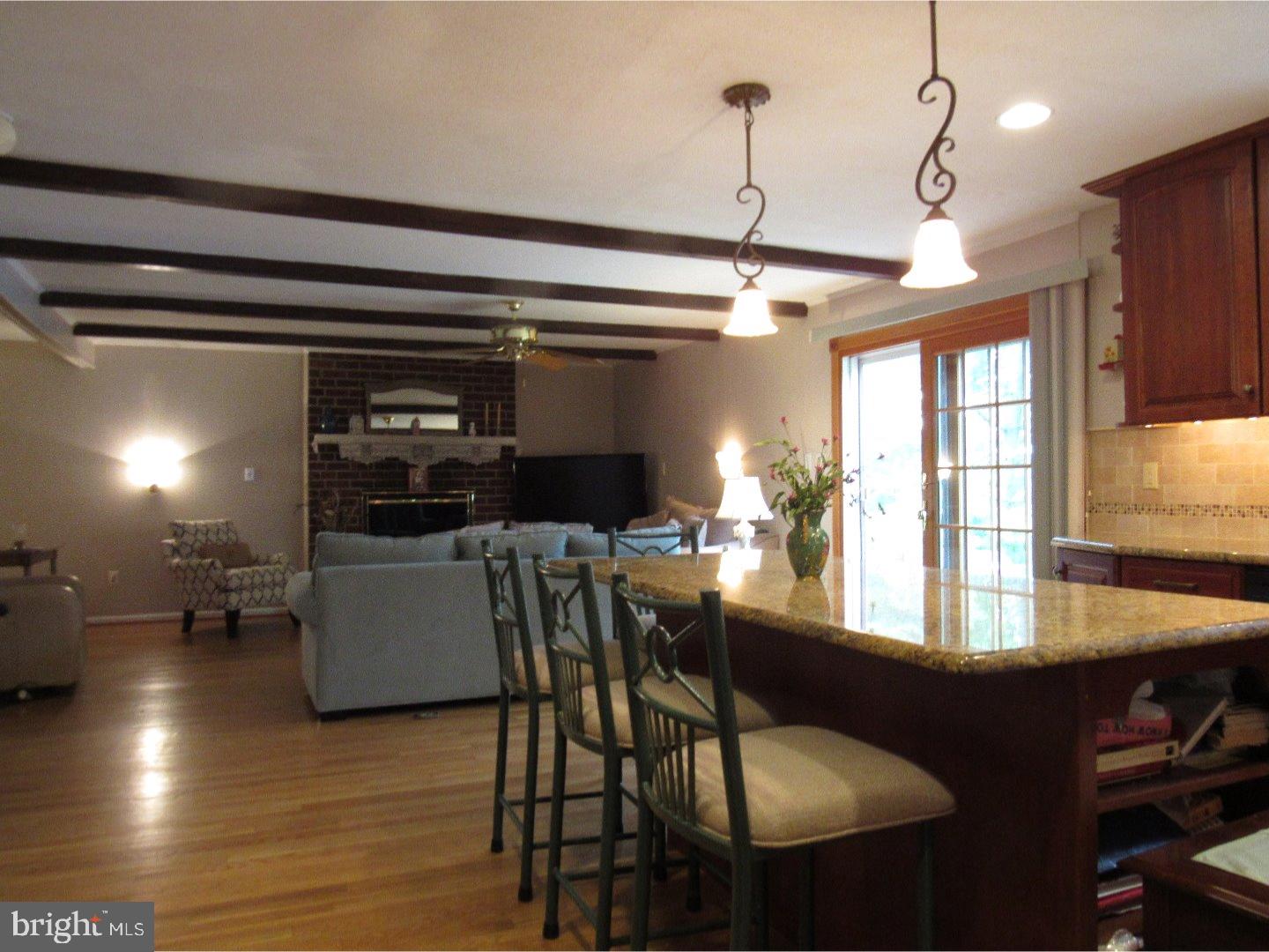 329 Foulke Lane Springfield, PA 19064 - Photo 6 of 23 Gallery Image 6