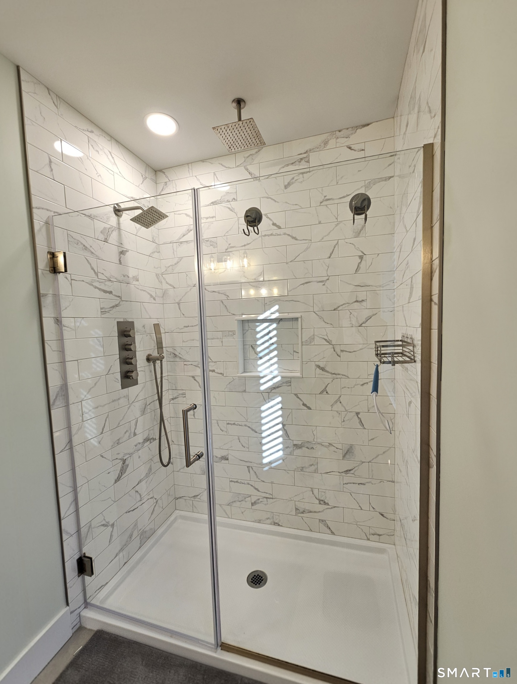 23 Ivy Hill Road, Unit 23 Waterford, CT 06385 - Photo 23 of 28 a bathroom with a shower