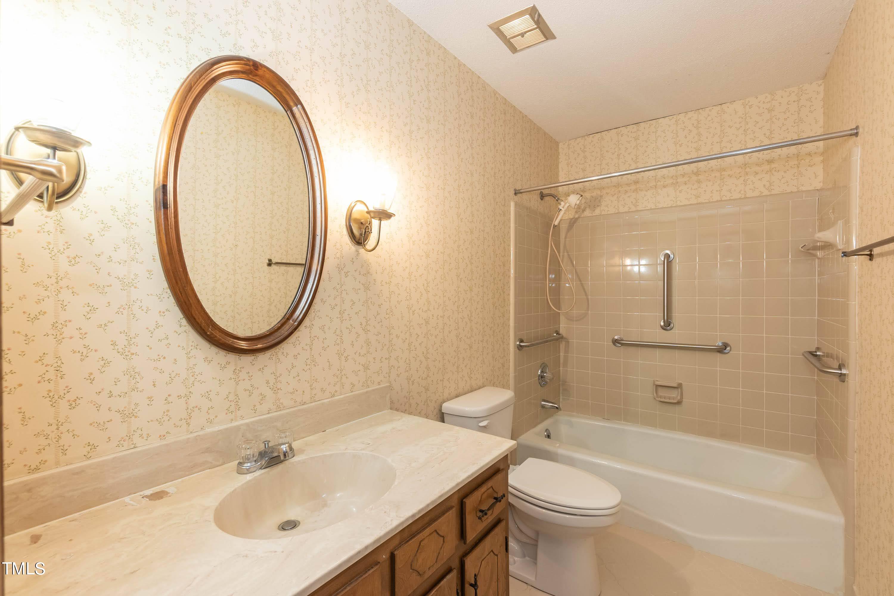 9212 Oneal Road Raleigh, NC 27613 - Photo 28 of 51 Bathroom 01
