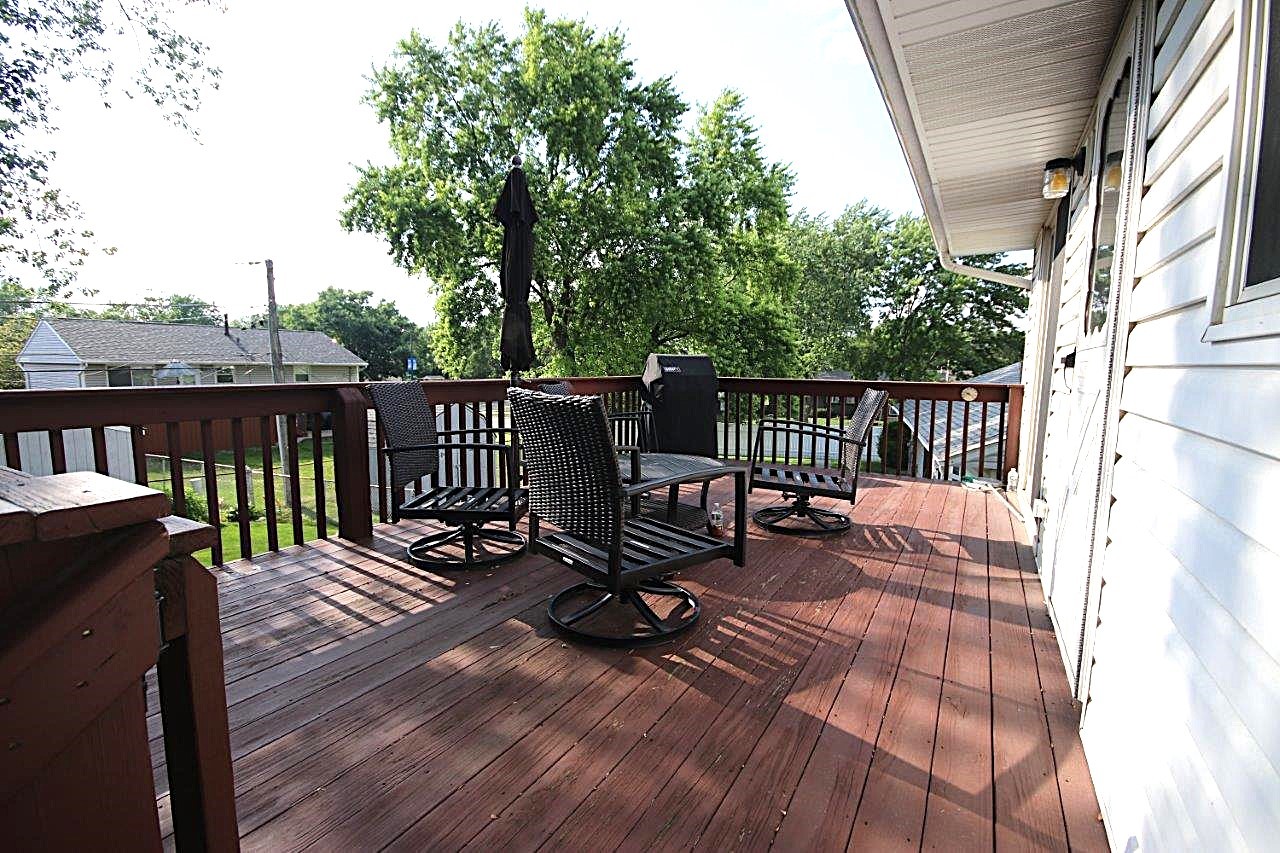 102 Villa Road Streamwood, IL 60107 - Photo 19 of 23 Gallery Image 19