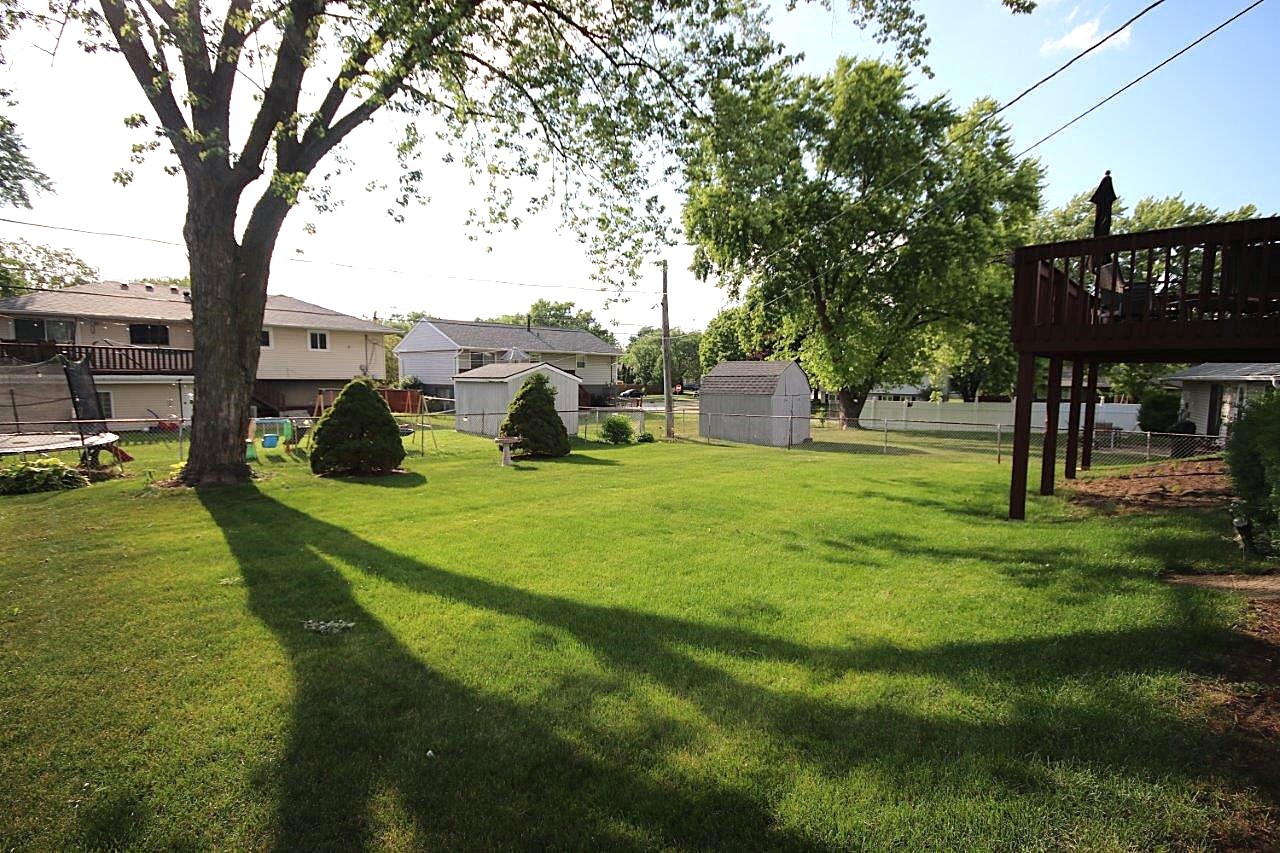 102 Villa Road Streamwood, IL 60107 - Photo 21 of 23 Gallery Image 21