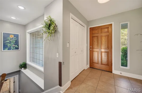 $549,900 | 23233 Paradise Drive, Lebanon, MO 65536