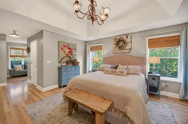 $549,900 | 23233 Paradise Drive, Lebanon, MO 65536