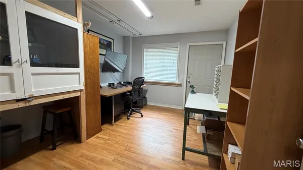 $549,900 | 23233 Paradise Drive, Lebanon, MO 65536