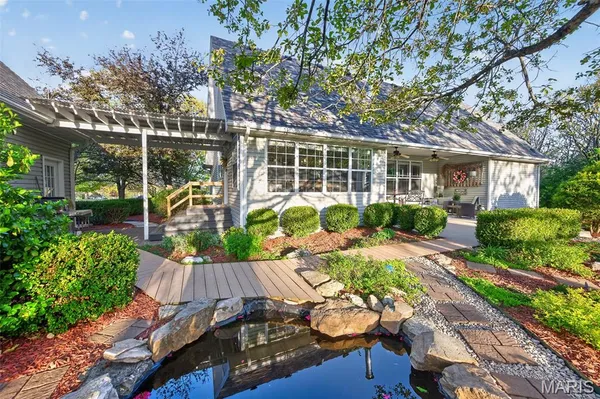 $549,900 | 23233 Paradise Drive, Lebanon, MO 65536