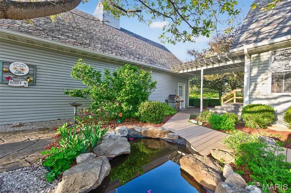 $549,900 | 23233 Paradise Drive, Lebanon, MO 65536