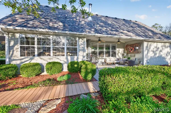 $549,900 | 23233 Paradise Drive, Lebanon, MO 65536