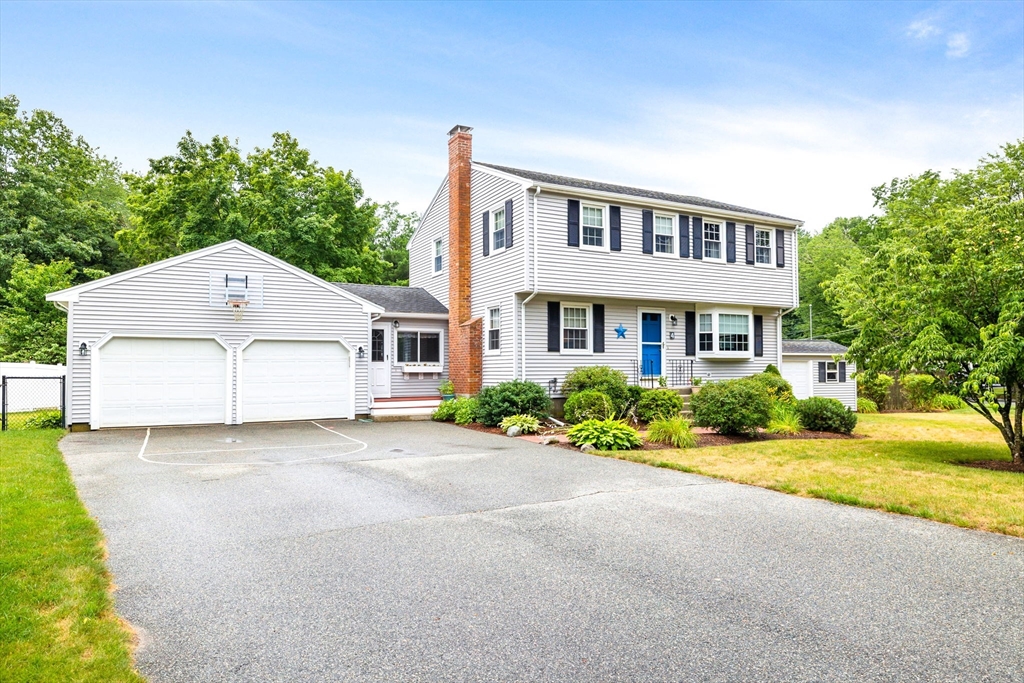 4 Aldrich Road Foxboro, MA 02035 - Photo 1 of 40 Gallery Image 1