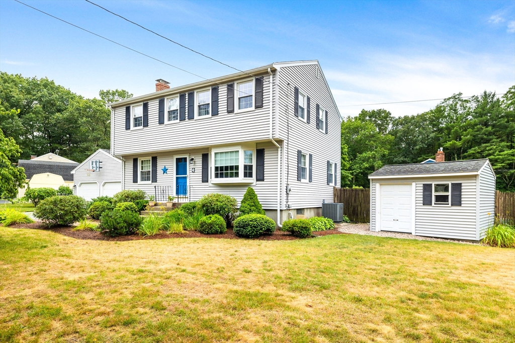 4 Aldrich Road Foxboro, MA 02035 - Photo 2 of 40 Gallery Image 2