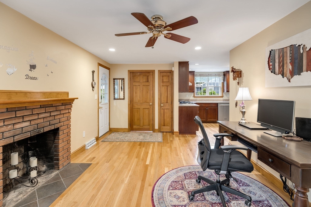 4 Aldrich Road Foxboro, MA 02035 - Photo 21 of 40 Gallery Image 21
