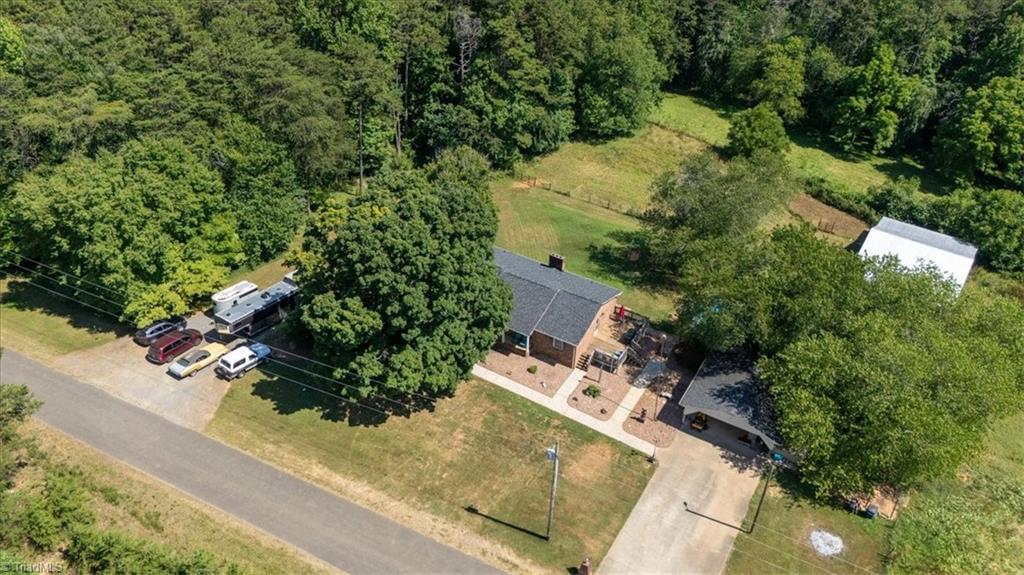 194 Arthur Haney Road Dobson, NC 27017 - Photo 5 of 46 Gallery Image 5