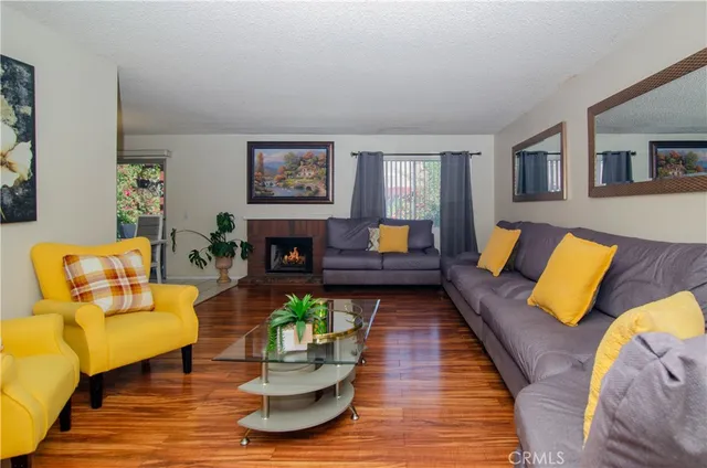 $679,000 | 28948 Marilyn Drive, Canyon Country, CA 91387