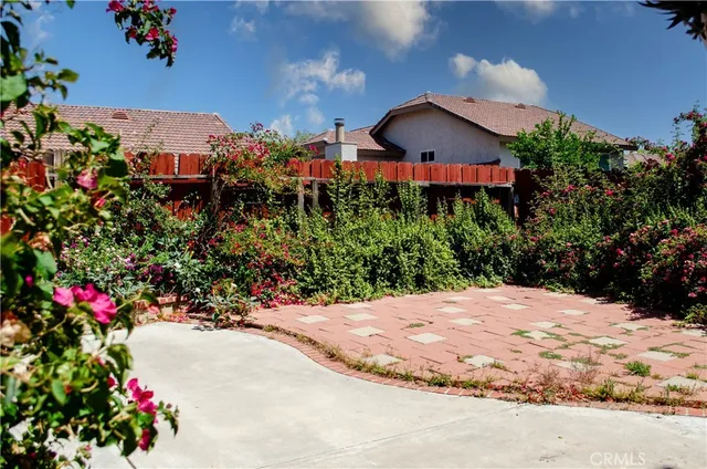 $679,000 | 28948 Marilyn Drive, Canyon Country, CA 91387