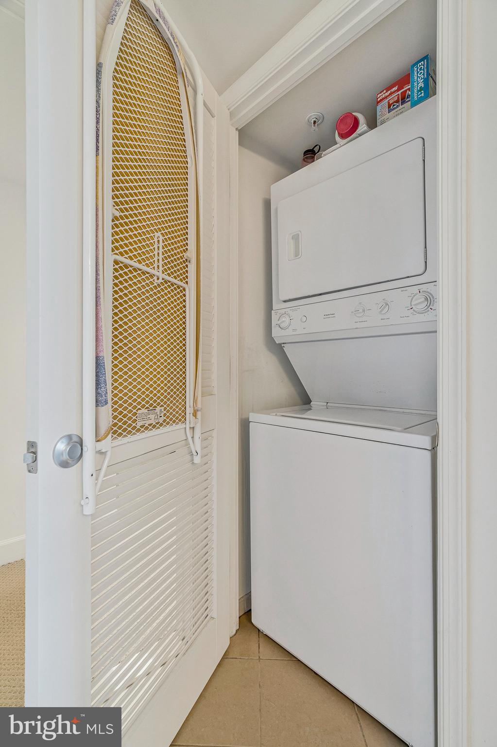 11800 Sunset Hills Road, Unit 522 Reston, VA 20190 - Photo 13 of 37 Washer and Dryer
