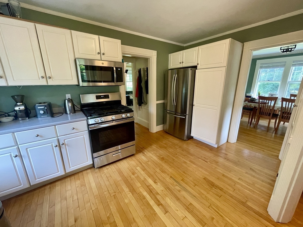 273 Main Street Wayland, MA 01778 - Photo 13 of 33