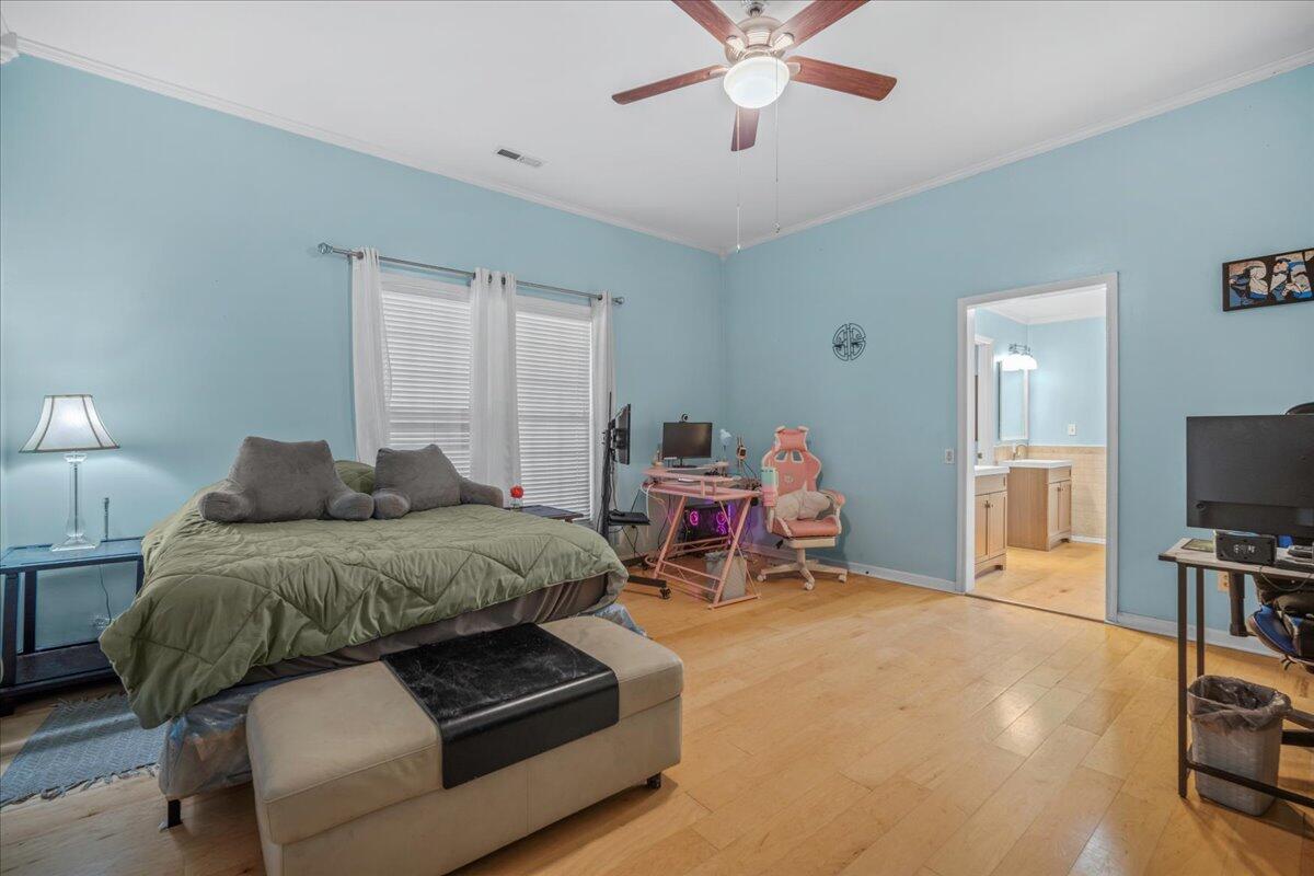 555 West Barkley Street Elloree, SC 29047 - Photo 14 of 44 14-555 W Barkley St-4