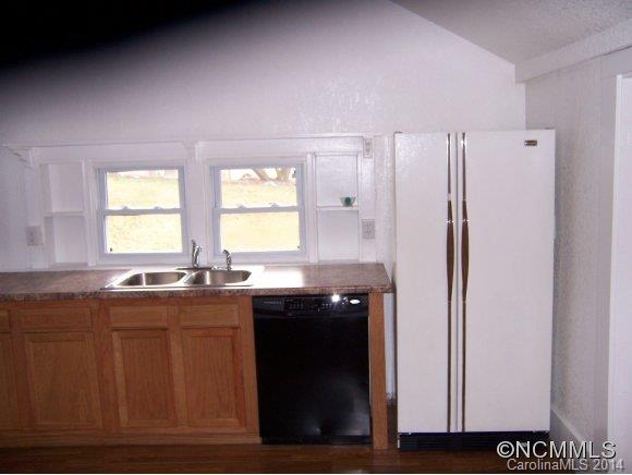 331 Ridge Street Candler, NC 28715 - Photo 4 of 5 Gallery Image 4