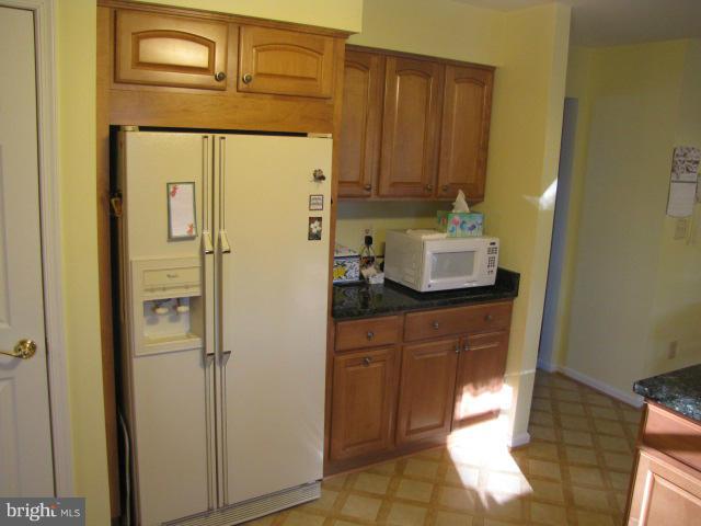 14013 Blenheim Road North Phoenix, MD 21131 - Photo 11 of 30 Kitchen Appliances Convey
