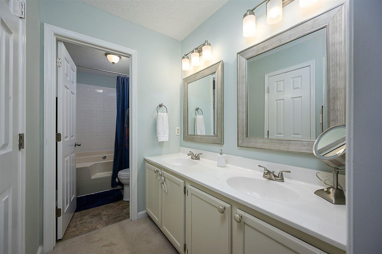 11917 North Exeter Way Raleigh, NC 27613 - Photo 10 of 18 Photo 10