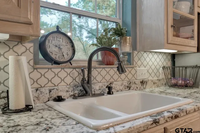 $449,000 | 1336 Bridle Path Lane, Hideaway, TX 75771