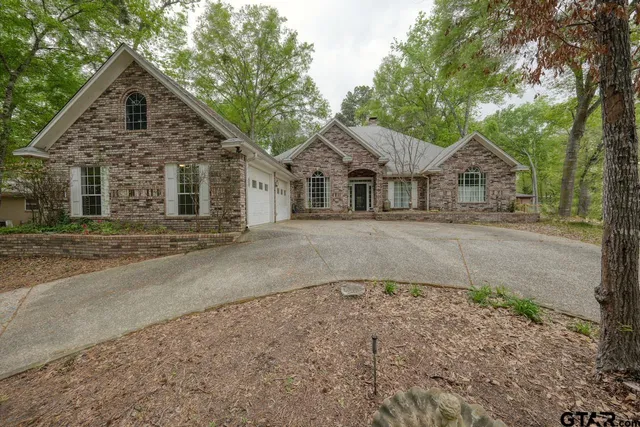 $449,000 | 1336 Bridle Path Lane, Hideaway, TX 75771