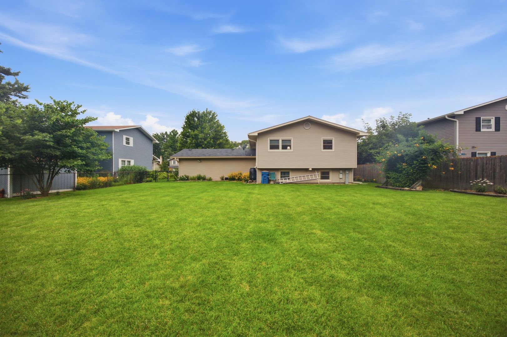 6511 Dunham Road Downers Grove, IL 60516 - Photo 30 of 40 Gallery Image 30