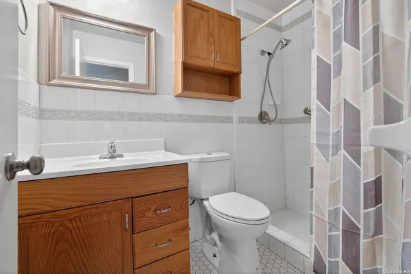 $1,895 | 9930 Trendwood, San Antonio, TX 78250