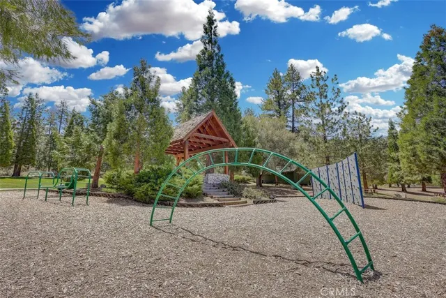 $675,000 | 2104 St Bernard Drive, Pine Mountain Club, CA 93222