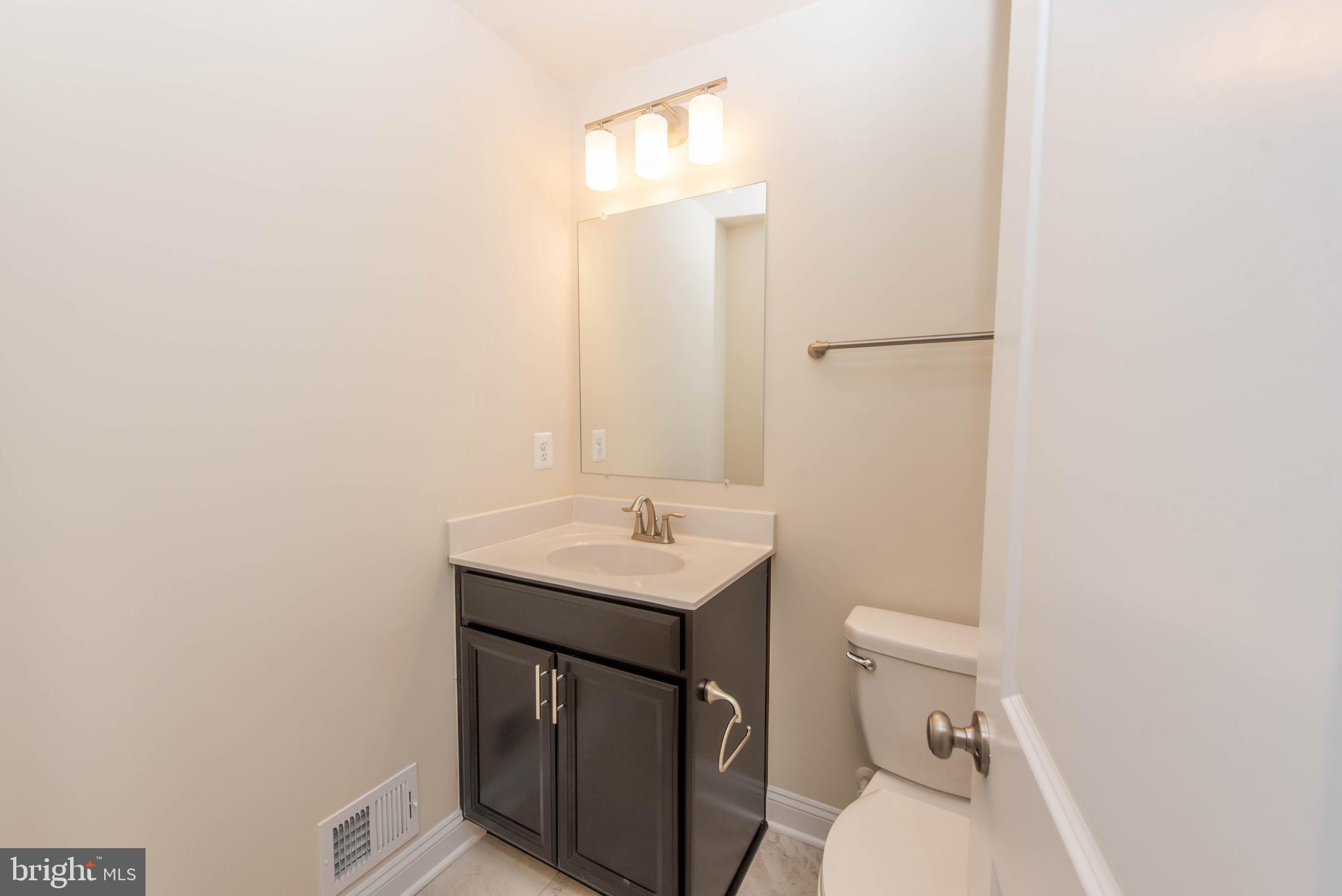 7007 Whitson Way Hanover, MD 21076 - Photo 26 of 31 Bathroom