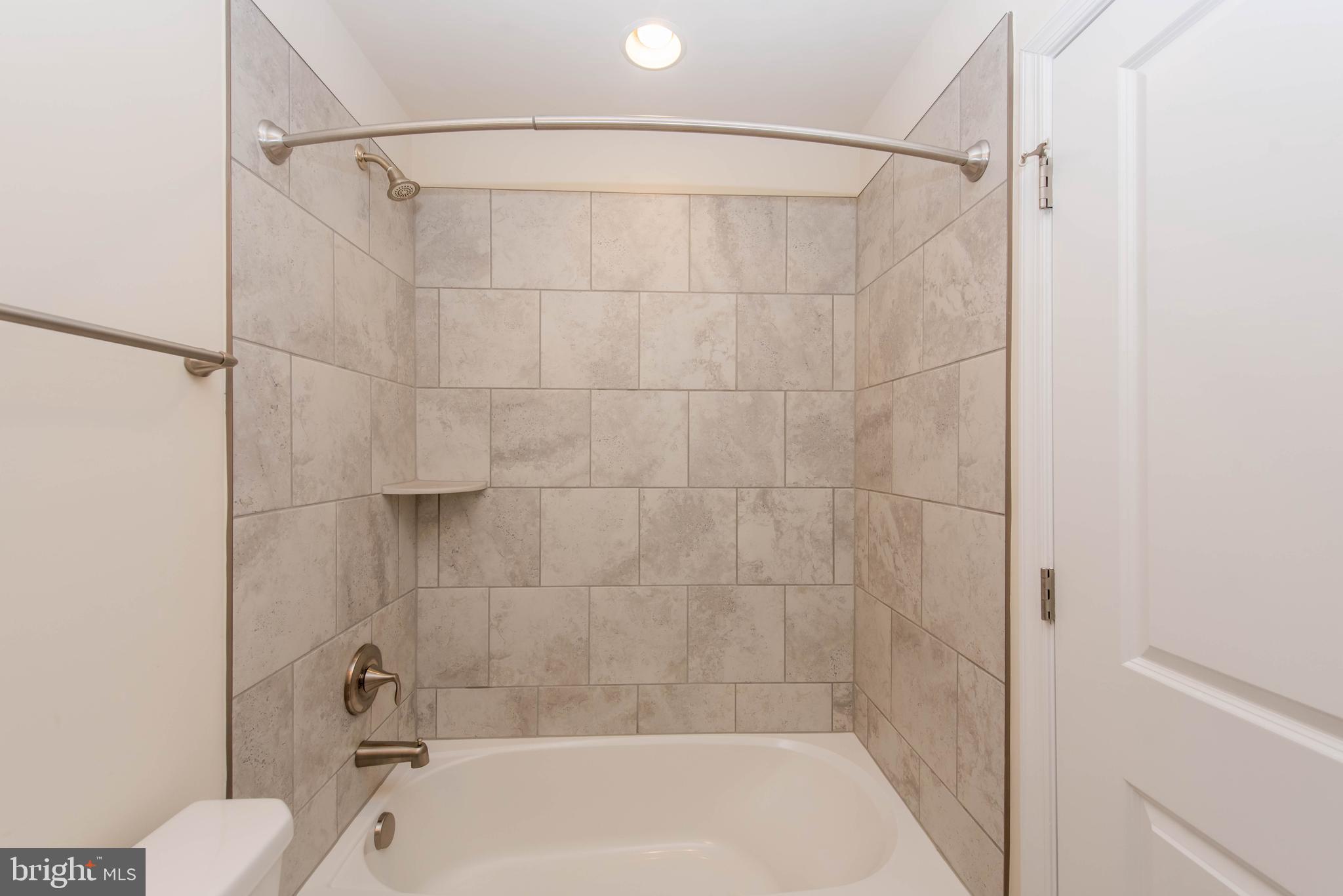7007 Whitson Way Hanover, MD 21076 - Photo 27 of 31 Bathroom