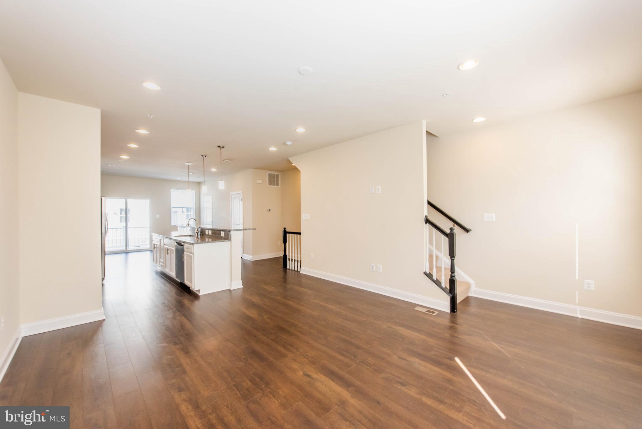 7007 Whitson Way Hanover, MD 21076 - Photo 5 of 31 Living Room