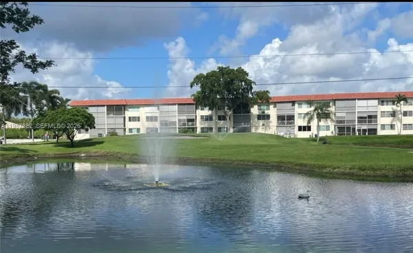 $1,700 | 8901 South Hollybrook Boulevard, Unit 206, Hollywood, FL 33025