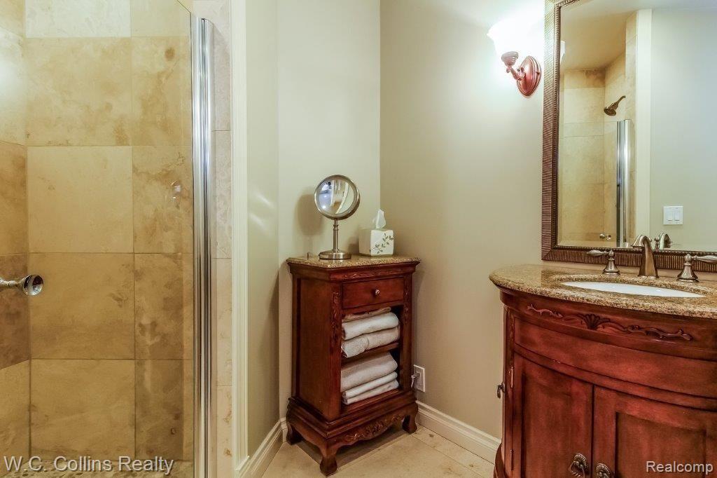6960 Oakhurst Ridge Road Clarkston, MI 48348 - Photo 64 of 84 064-5976442-medium.jpg