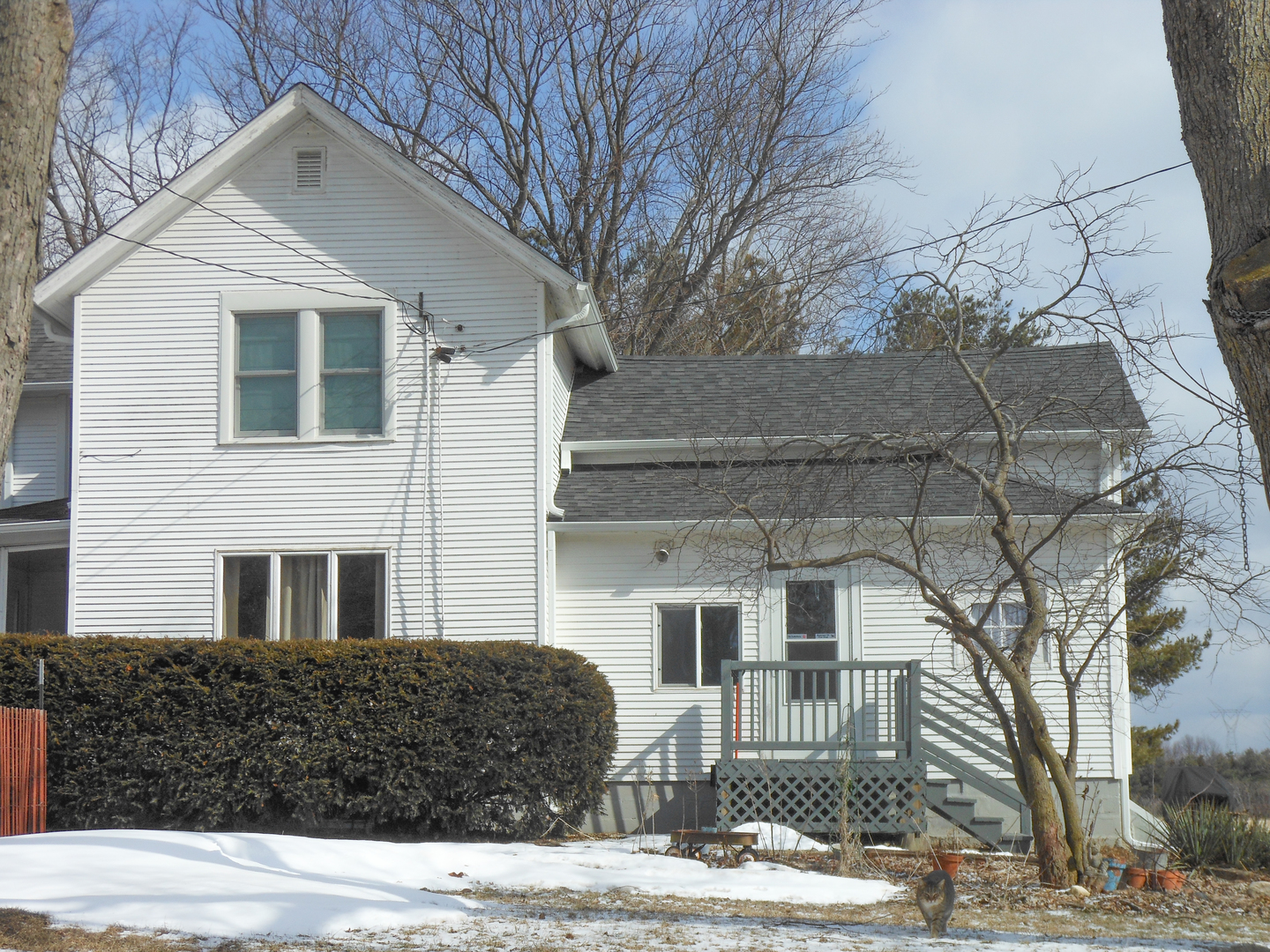 3365 Hermann Road Lee, IL 60530 - Photo 4 of 63 a front view of a house